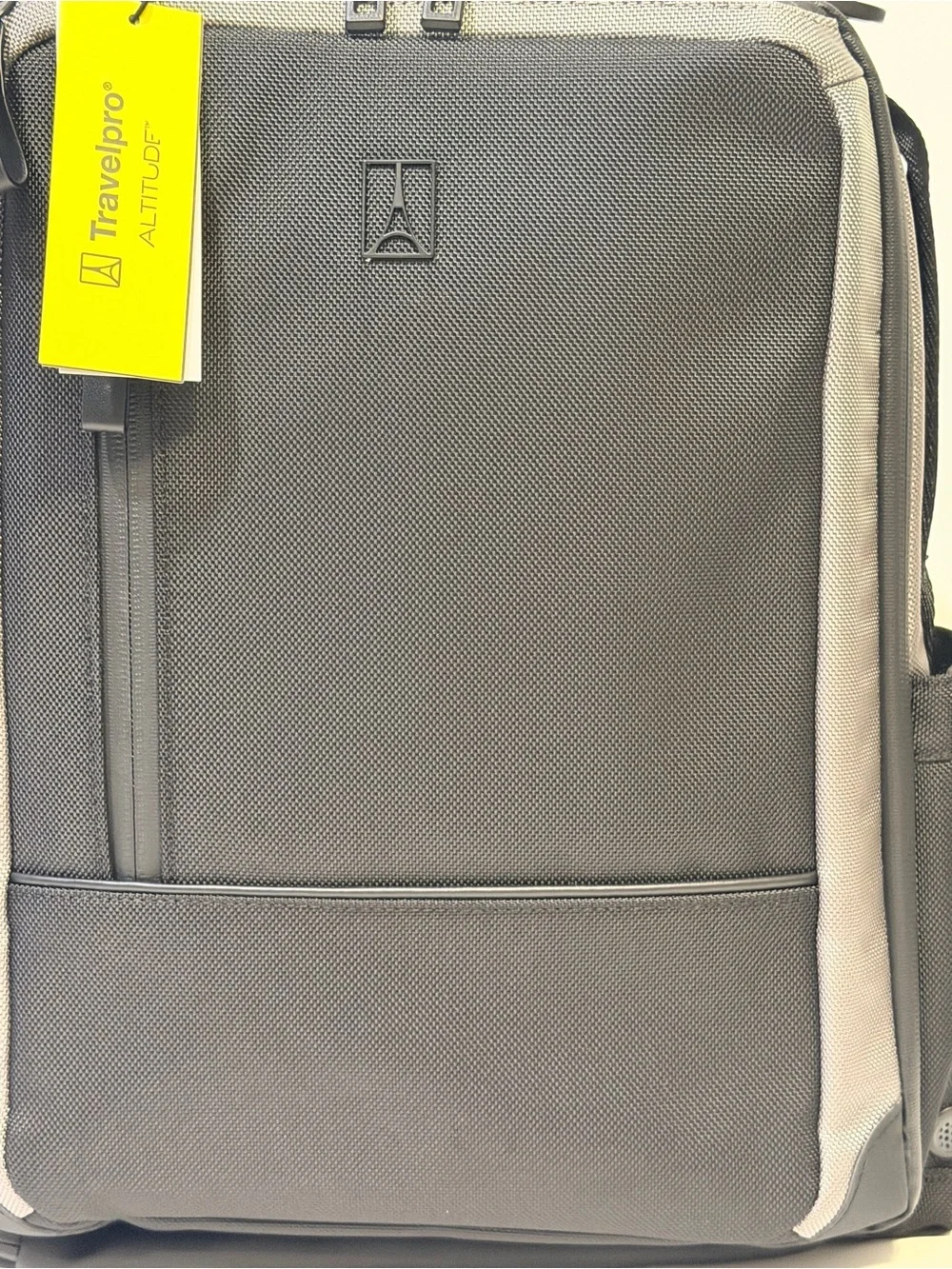 NWT TravelPro Altitude Slim Expandable Travel Laptop Backpack Bag